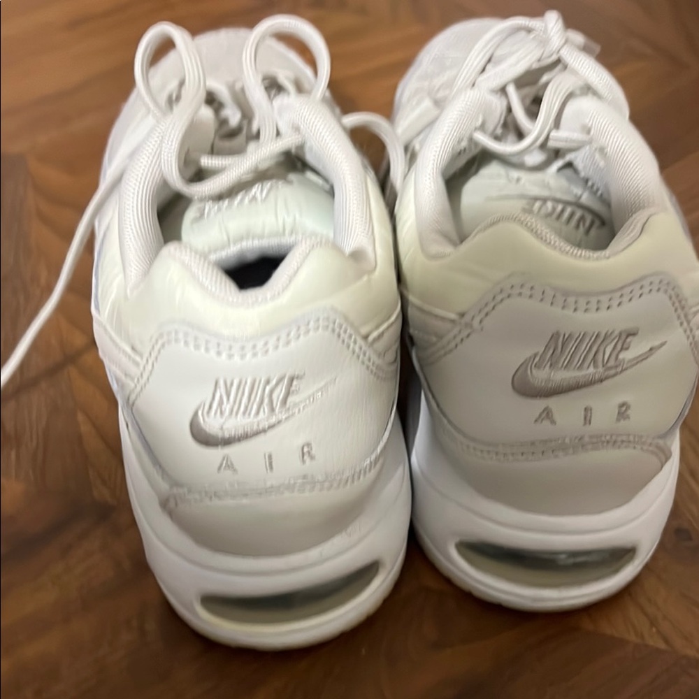 Nike air max White Athletic Shoes Low-Top Design - Picture 5 of 6